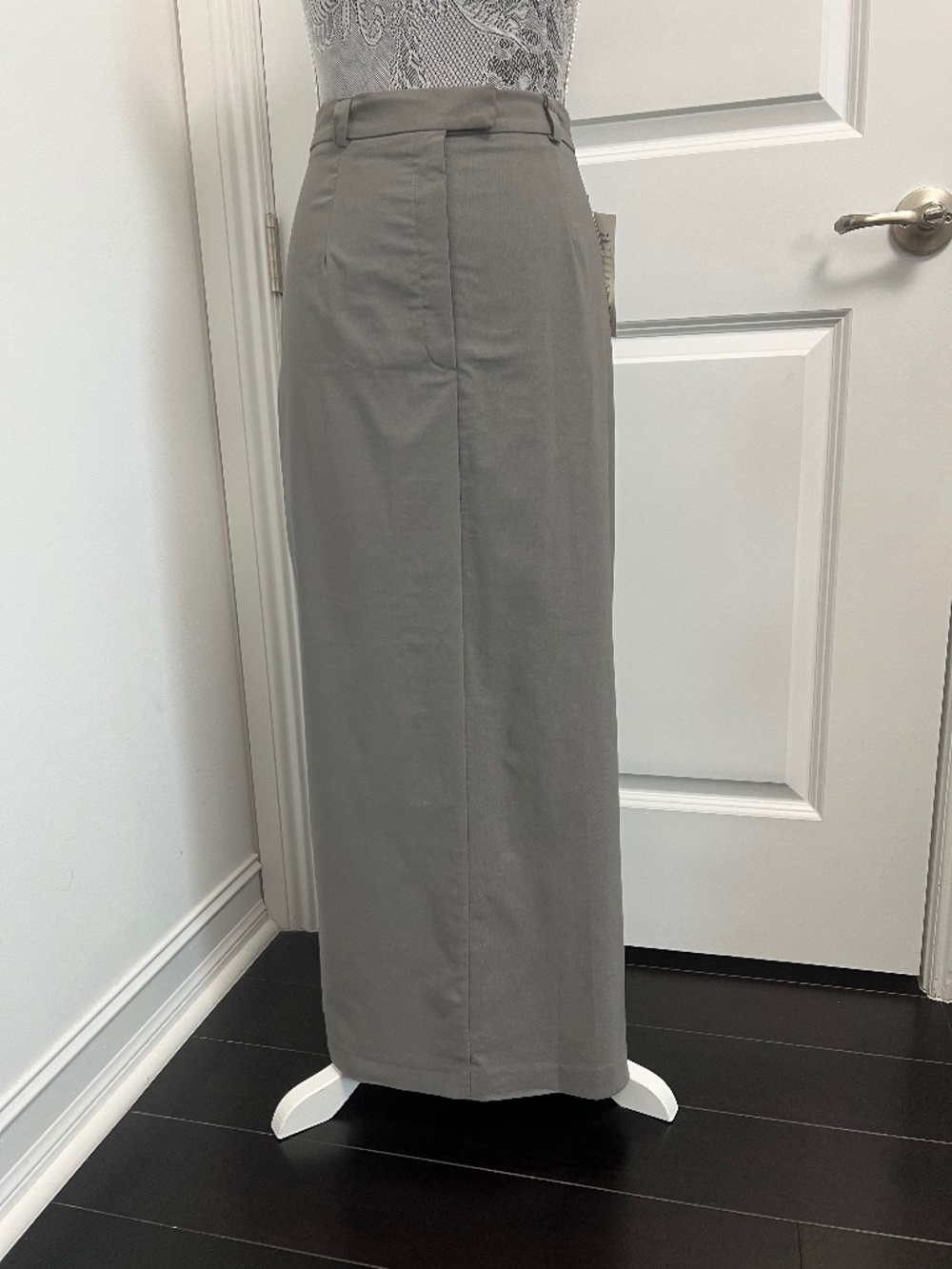Willi Smith Stretch Women’s Long Skirt, Size 14
